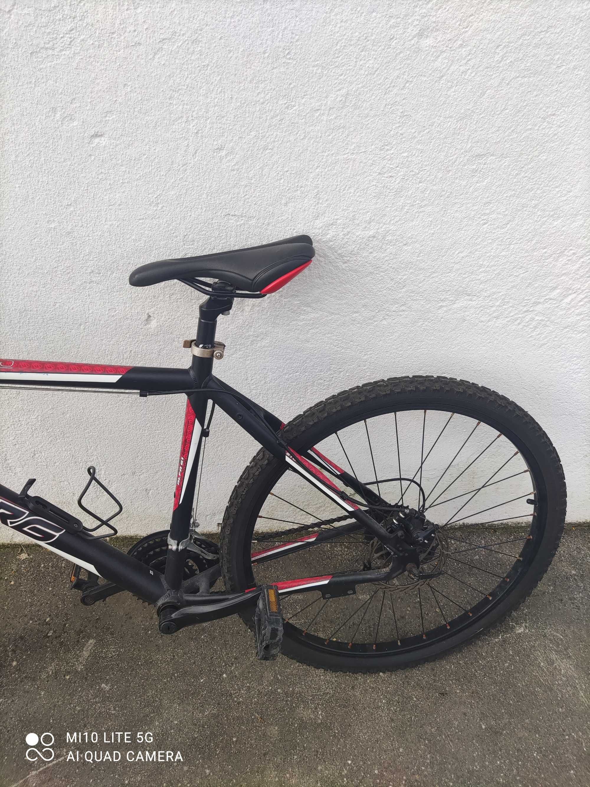 Bicicleta Berg com discos de travão