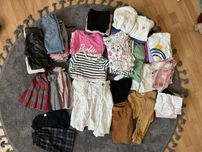 Paka ubrań dziewczecych 59 sztuk , r.122 , ,128
