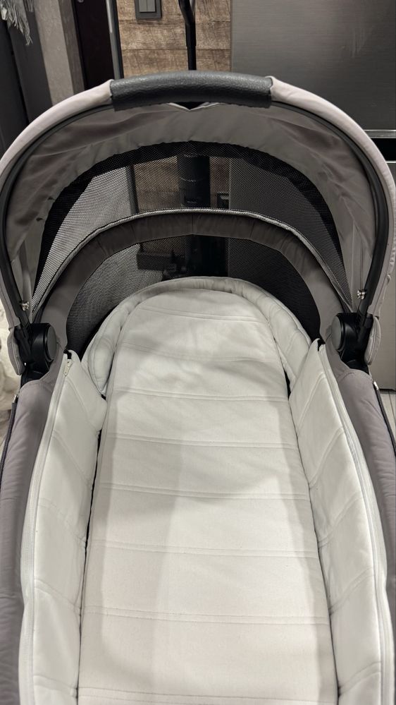 Cybex Priam (Шасі та люлька)
