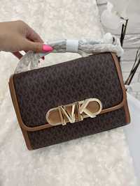 Torebka Michael Kors Parker - brązowy monogram