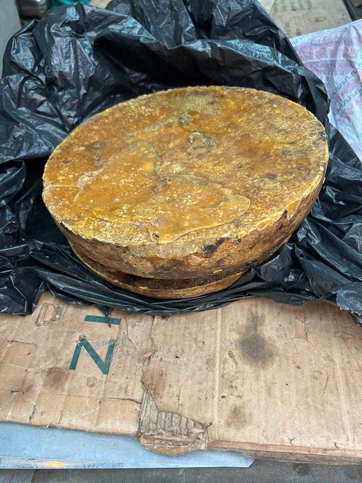 Продам бжолинний віск власного виробницьтво