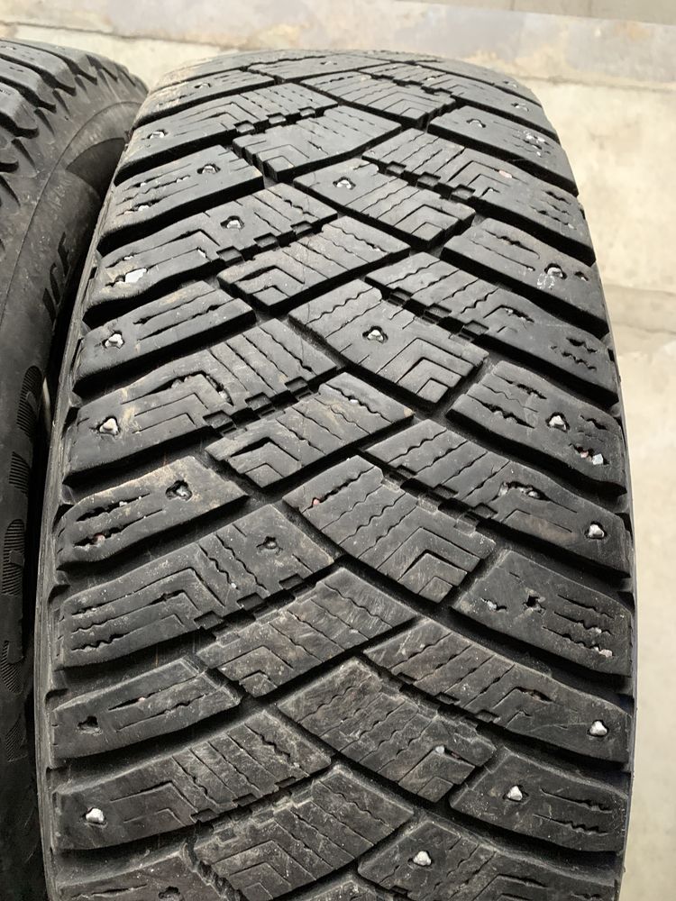 (4шт) 215/65R16 GoodYear UltraGrip Ice Arctic (8мм) шип зимові шини