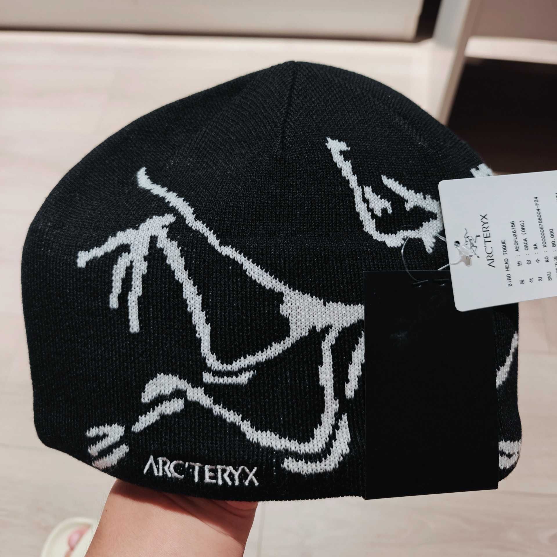 Nowa czapka Arc'teryx Bird Head Toque w kolorze czarnym