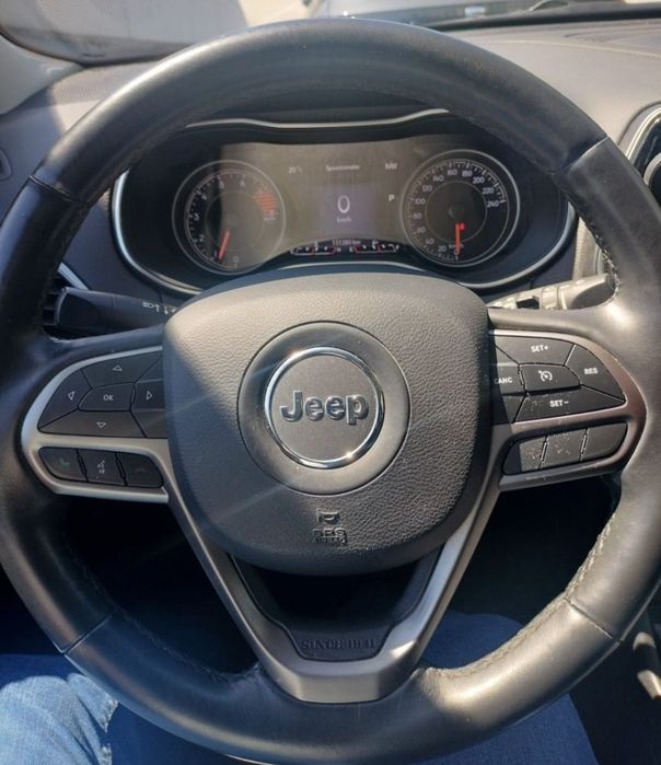 Jeep cheroke motor 3.2 272 cv gasolina ano 2018 só 140.000 km como nov