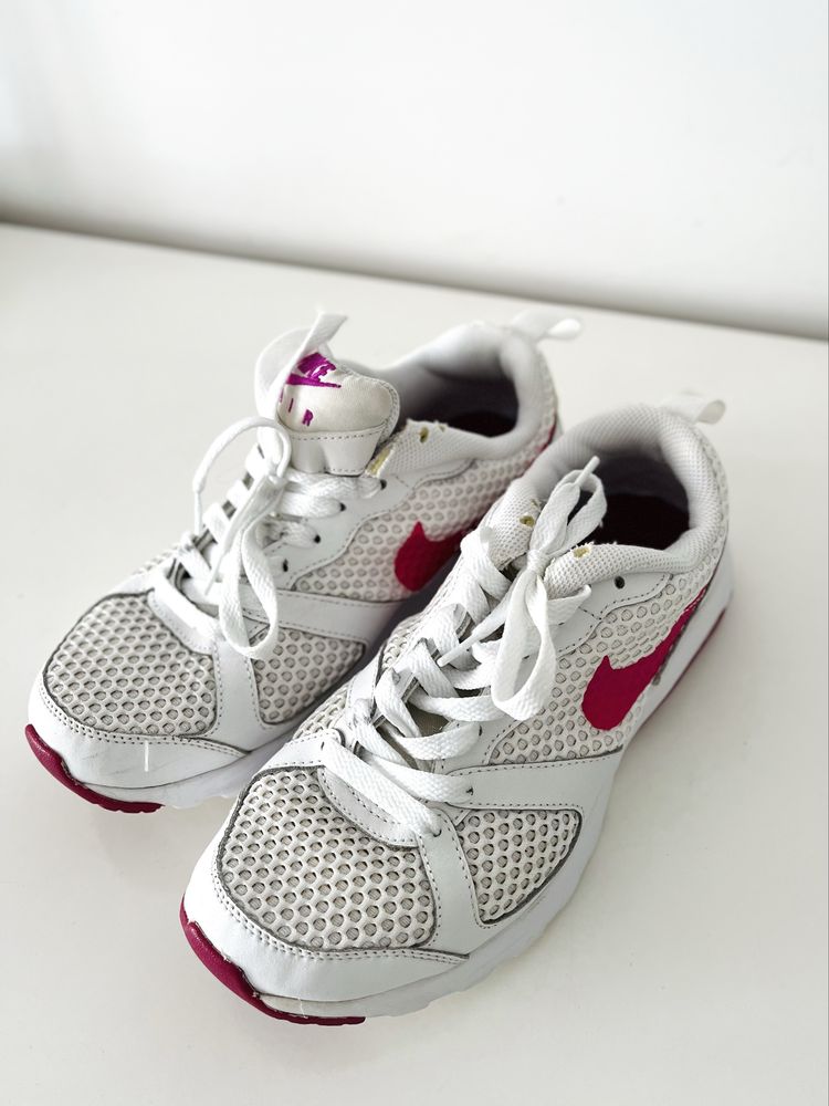 Кросівки Nike жіночі оригінал