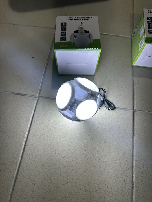 Лампочка на аккумуляторе резервное освещение для блекаута