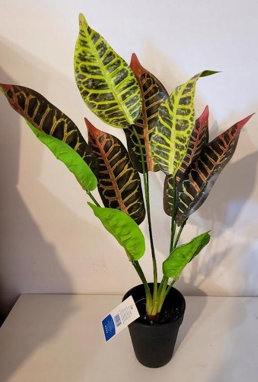 Sztuczna zielona roślina wysokość 49 cm