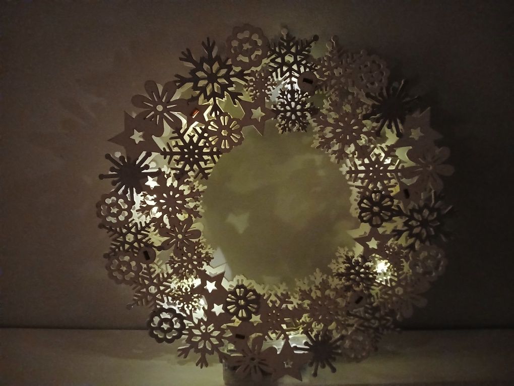Decoração de madeira com LEDs
