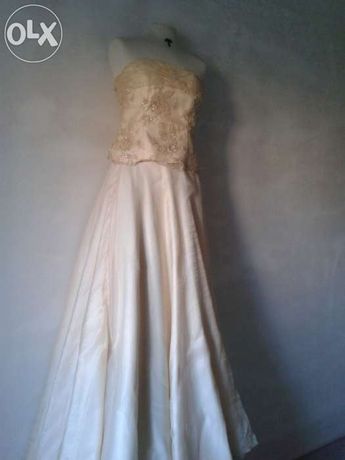 Vestido de noiva em seda