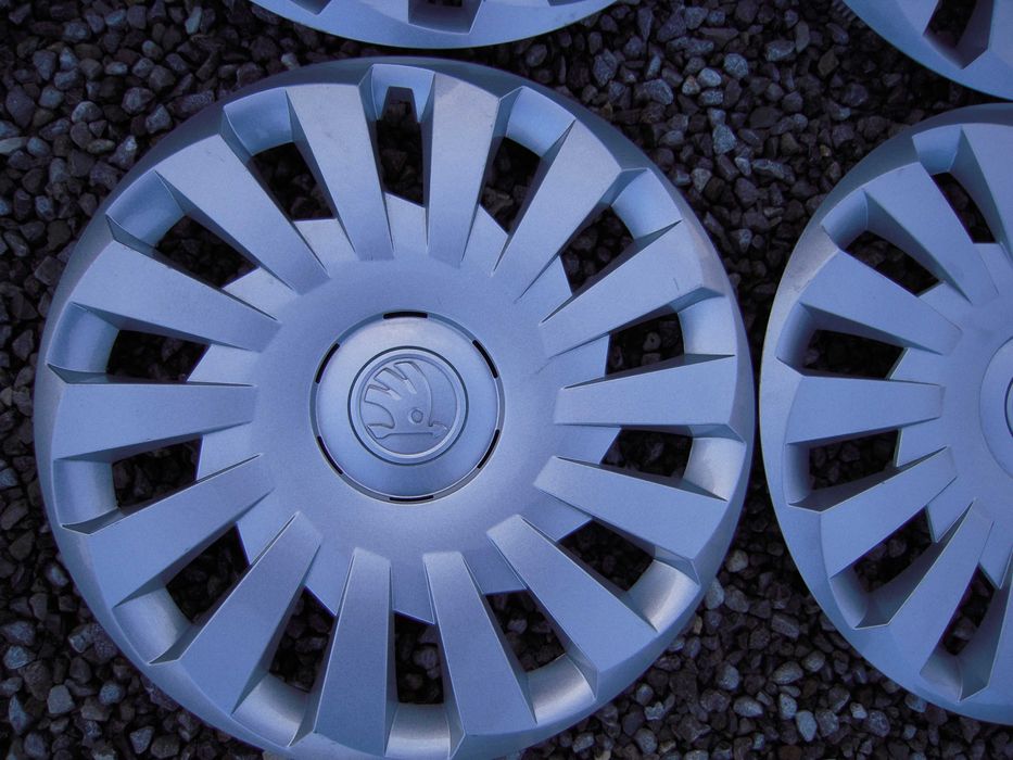 Kołpaki oryginalne SKODA Octavia Superb 16 cali