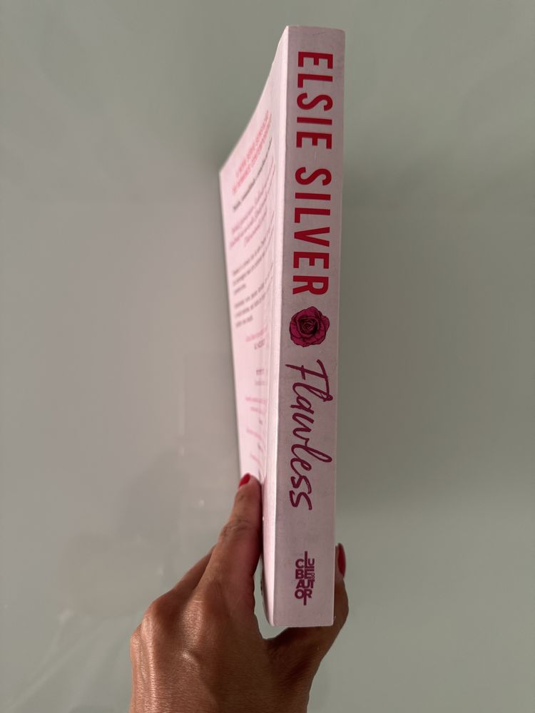 Livro Flawless de Elsie Silver como novo