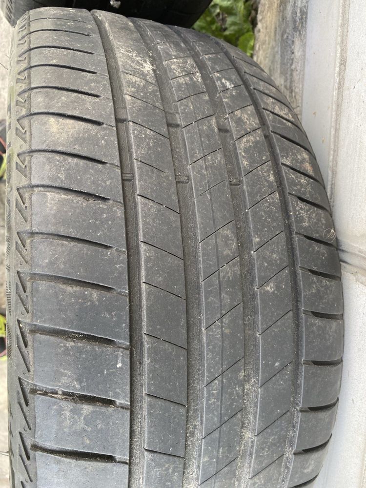 Резина літня Continental 225/45 R17