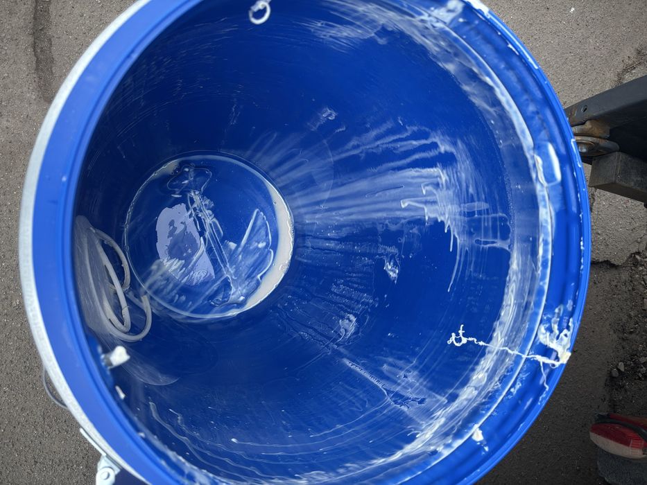 Продам бочки пластикові на 150л!