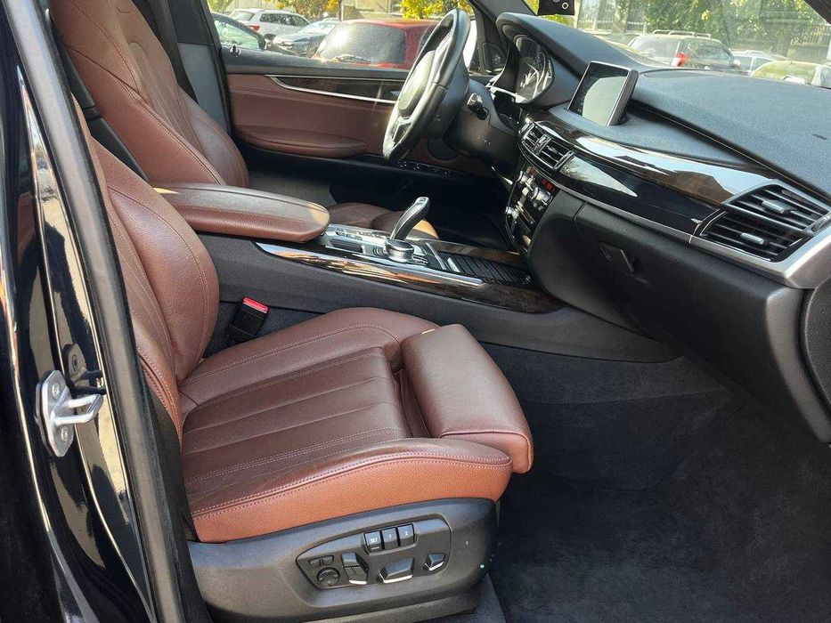 BMW X5 2016 Гибрид 2,0 бензин