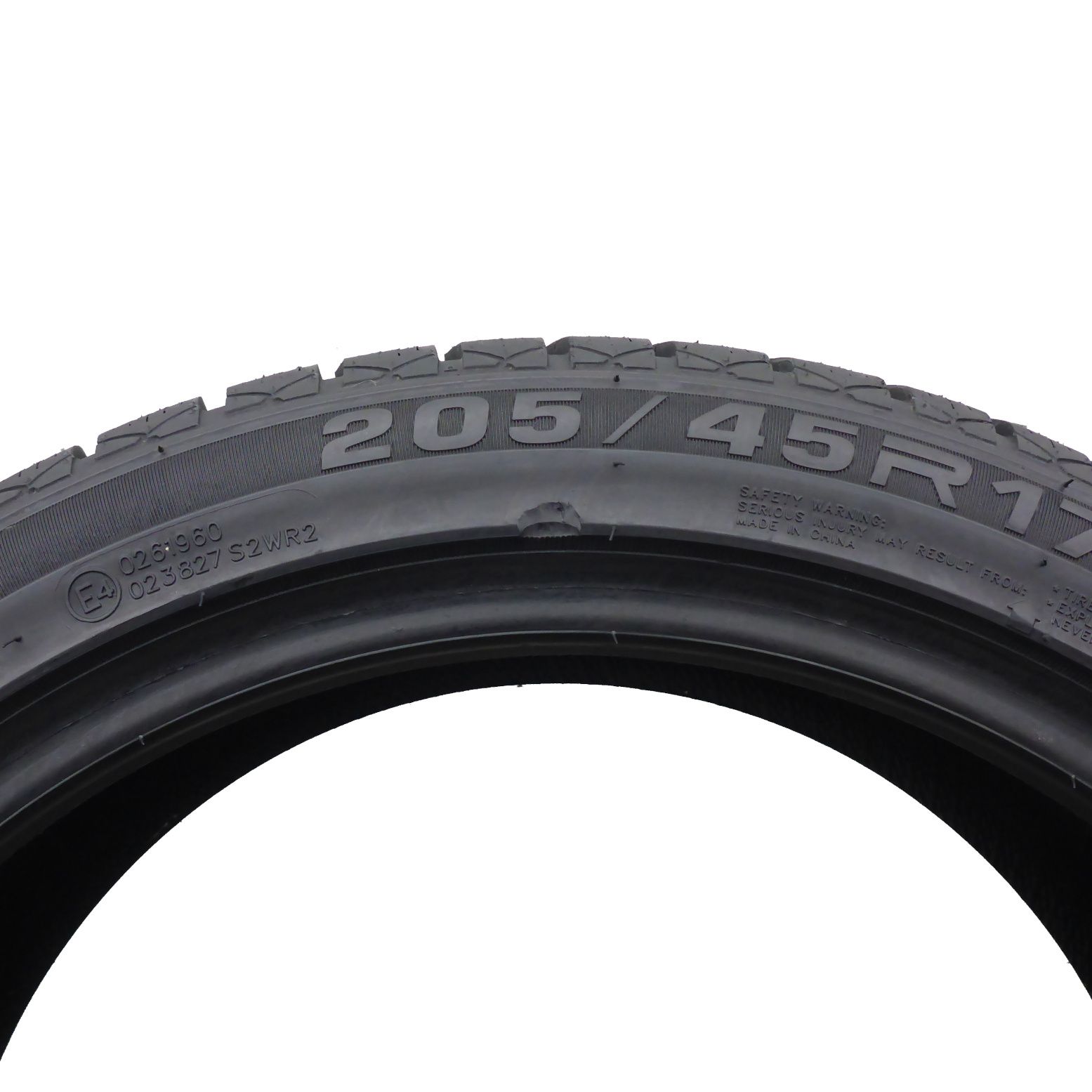 205/45/17 Momo 205/45R17 88V XL North Pole W-2 Zima 2020 8-8,2mm
