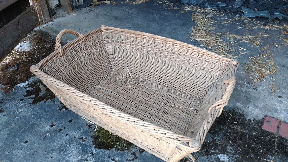 Kosz wiklinowy, duży