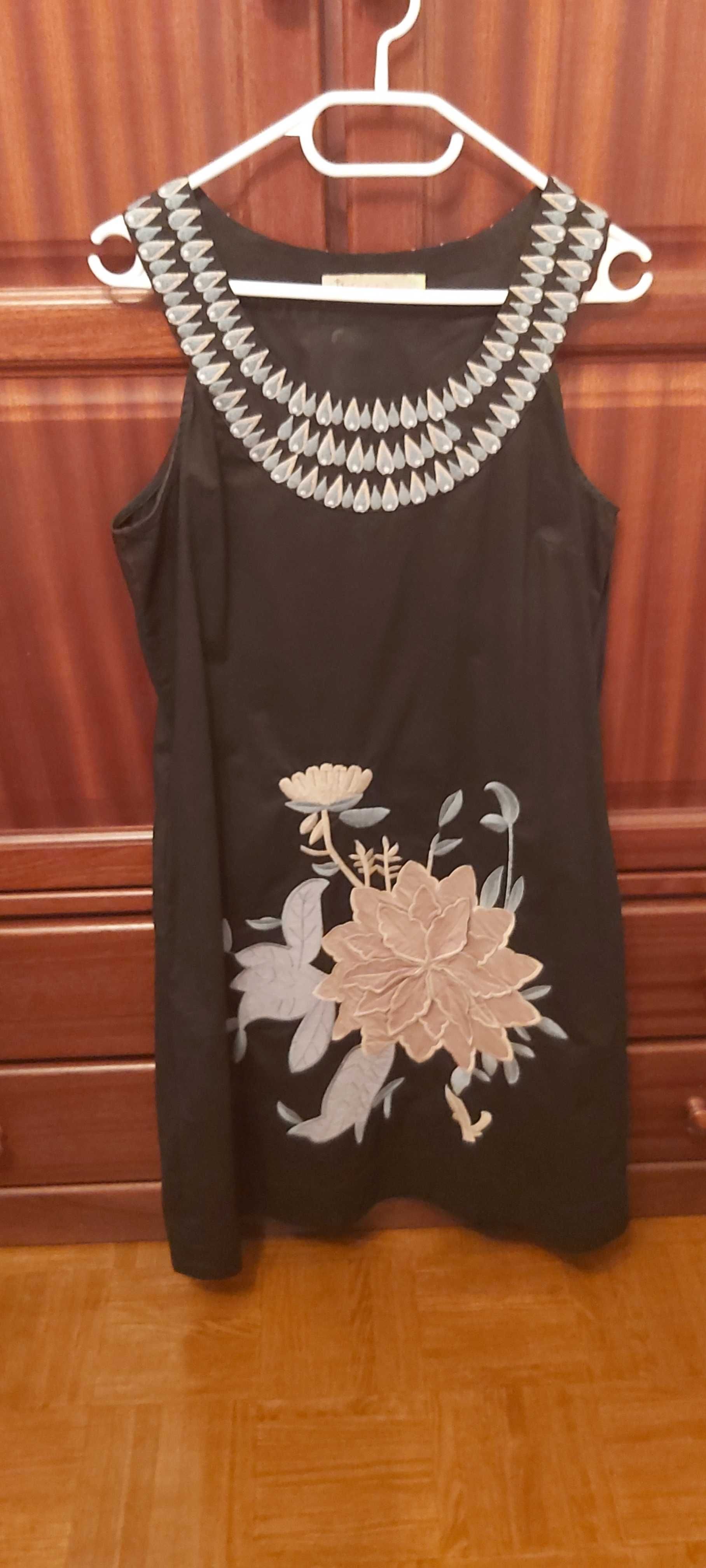 Vestido em bom estado