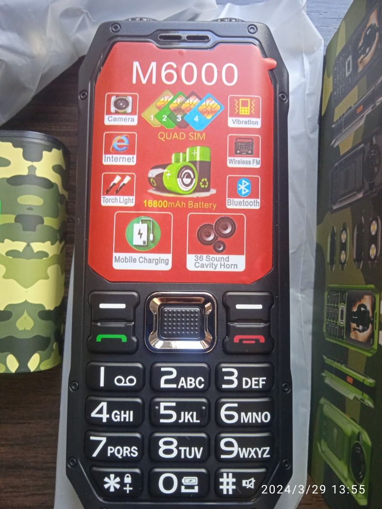 Телефон на 4sim карты M6000, усиленная батарея.