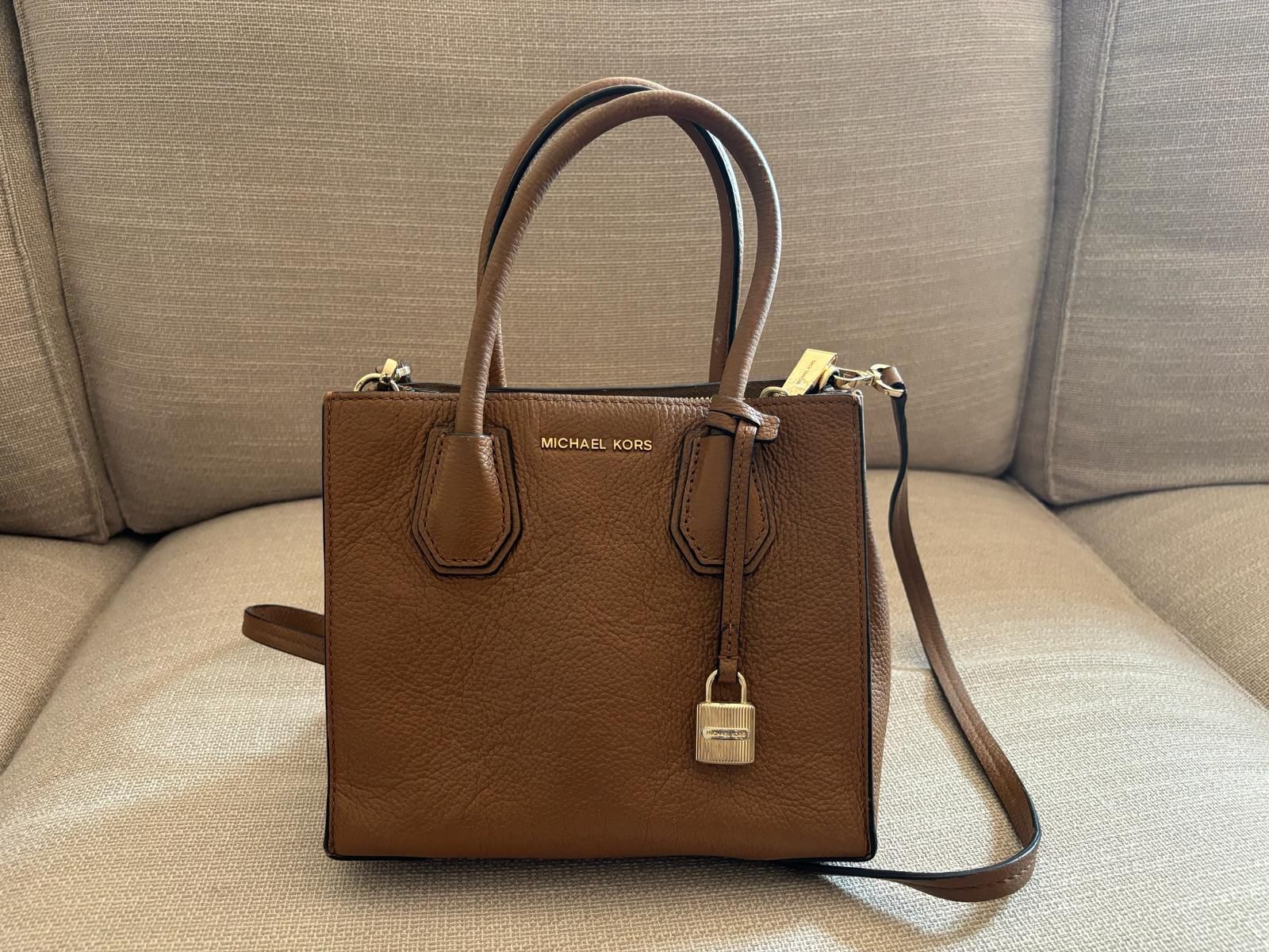 Mala Michael Kors castanha