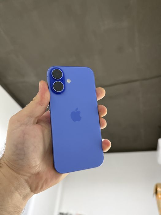 Apple iphone 16 128 gb айфон 16 як новий 100%