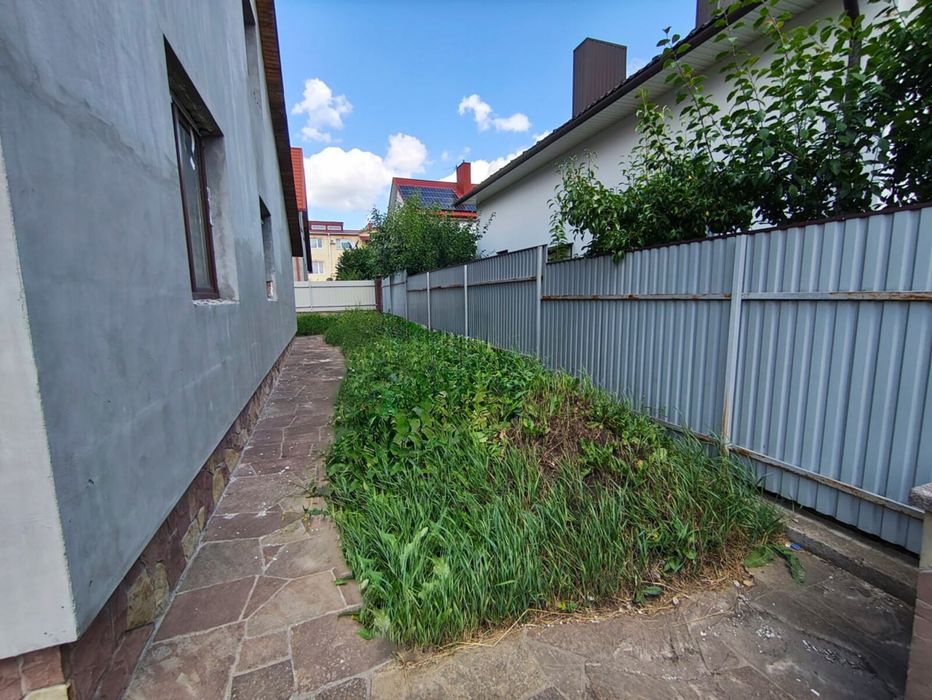 Продаж Чудового будинку по вул. Микулинецькій