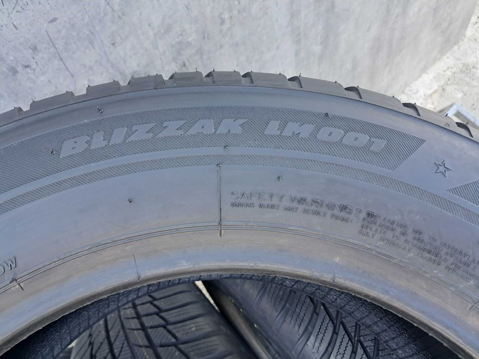 Резина зима НОВА Bridgestone 205/65 R16 Blizzak LM001 *