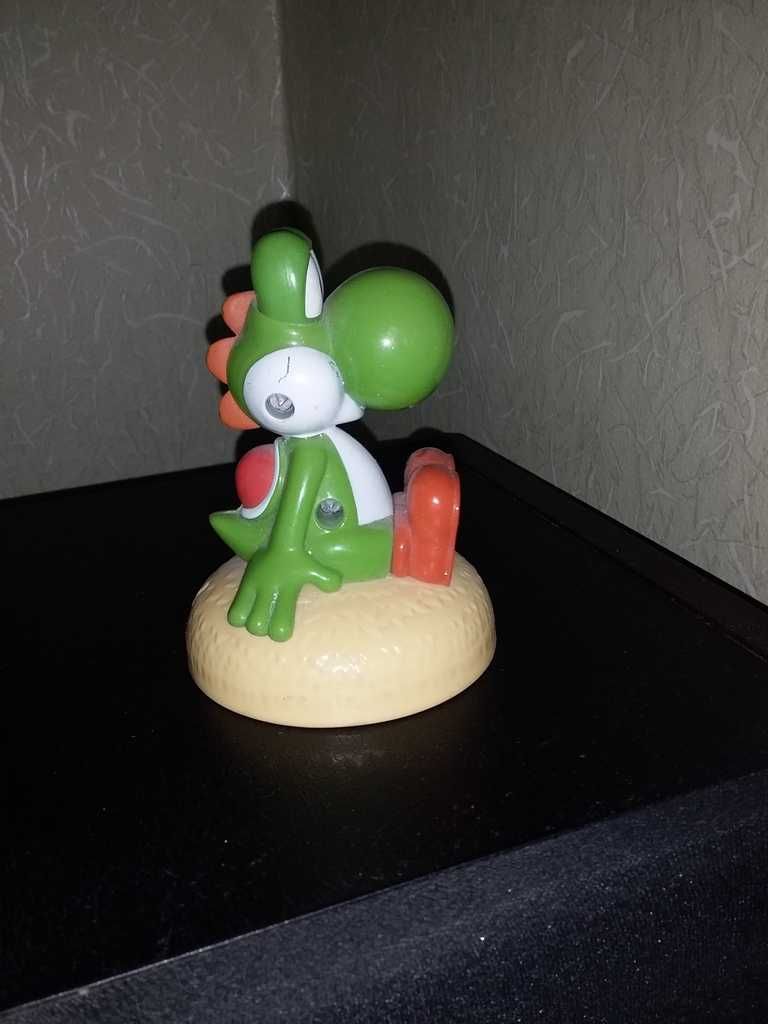 Іграшка фігурка Йоші Yoshi Nintendo