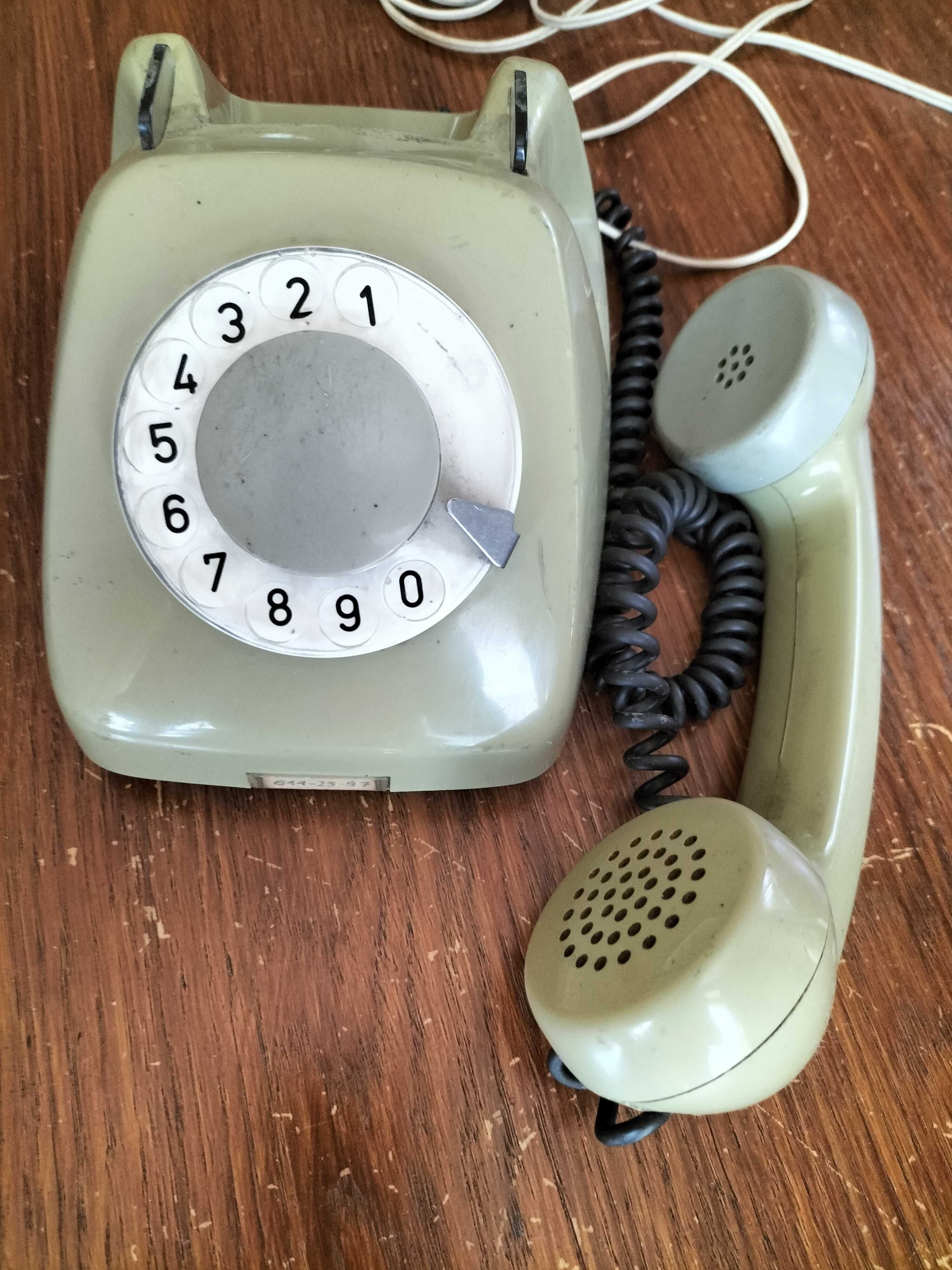 Telefon z okresu PRL