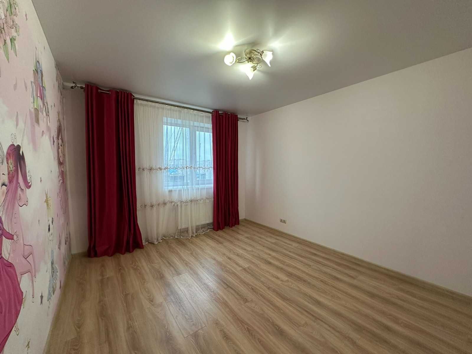 Продаж 2 кк квартири , новобуд , 70 метрів , 2 поверх , цегла ,  газ