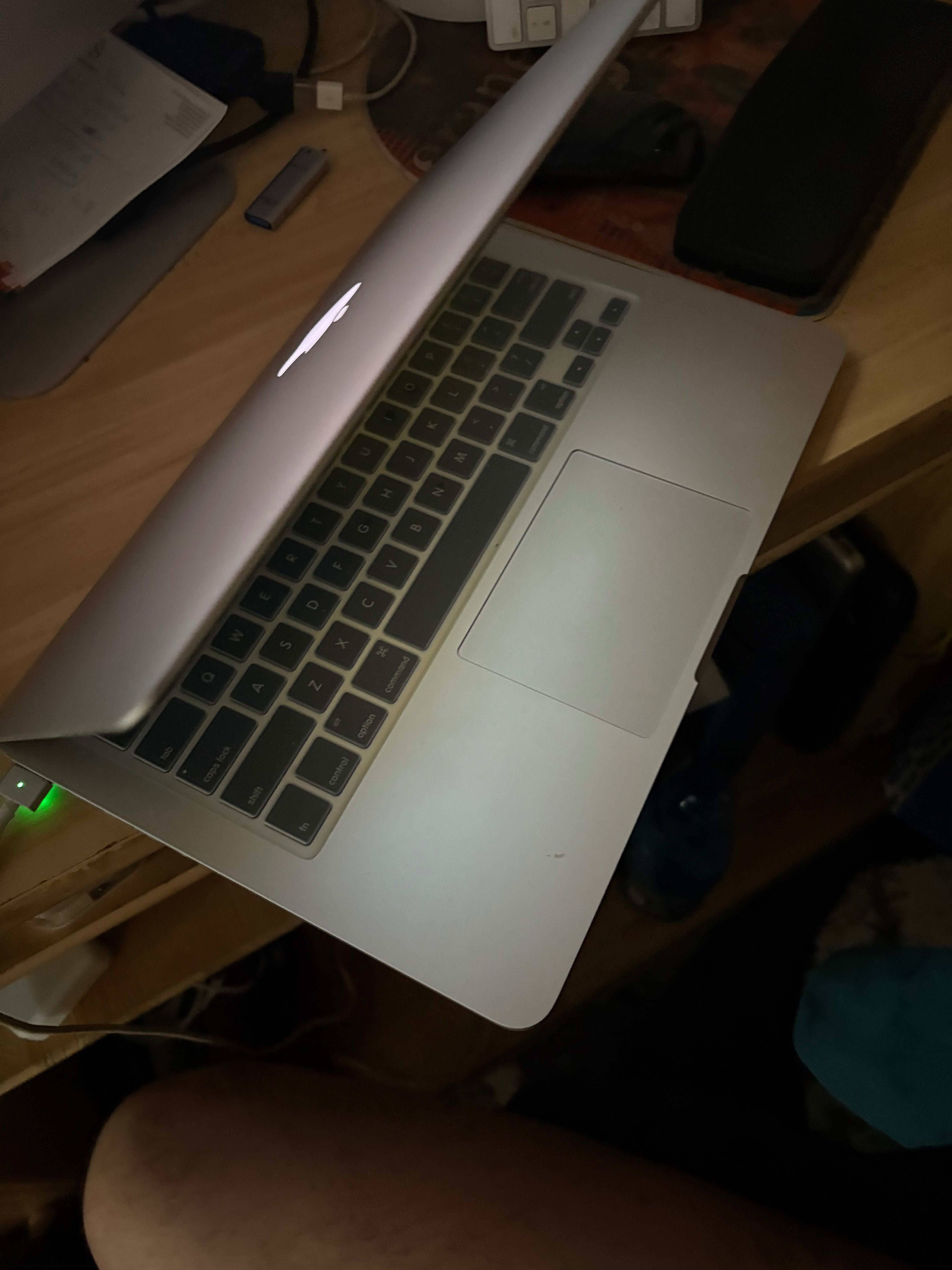 MacBook Pro A1502 Mac os Sonoma