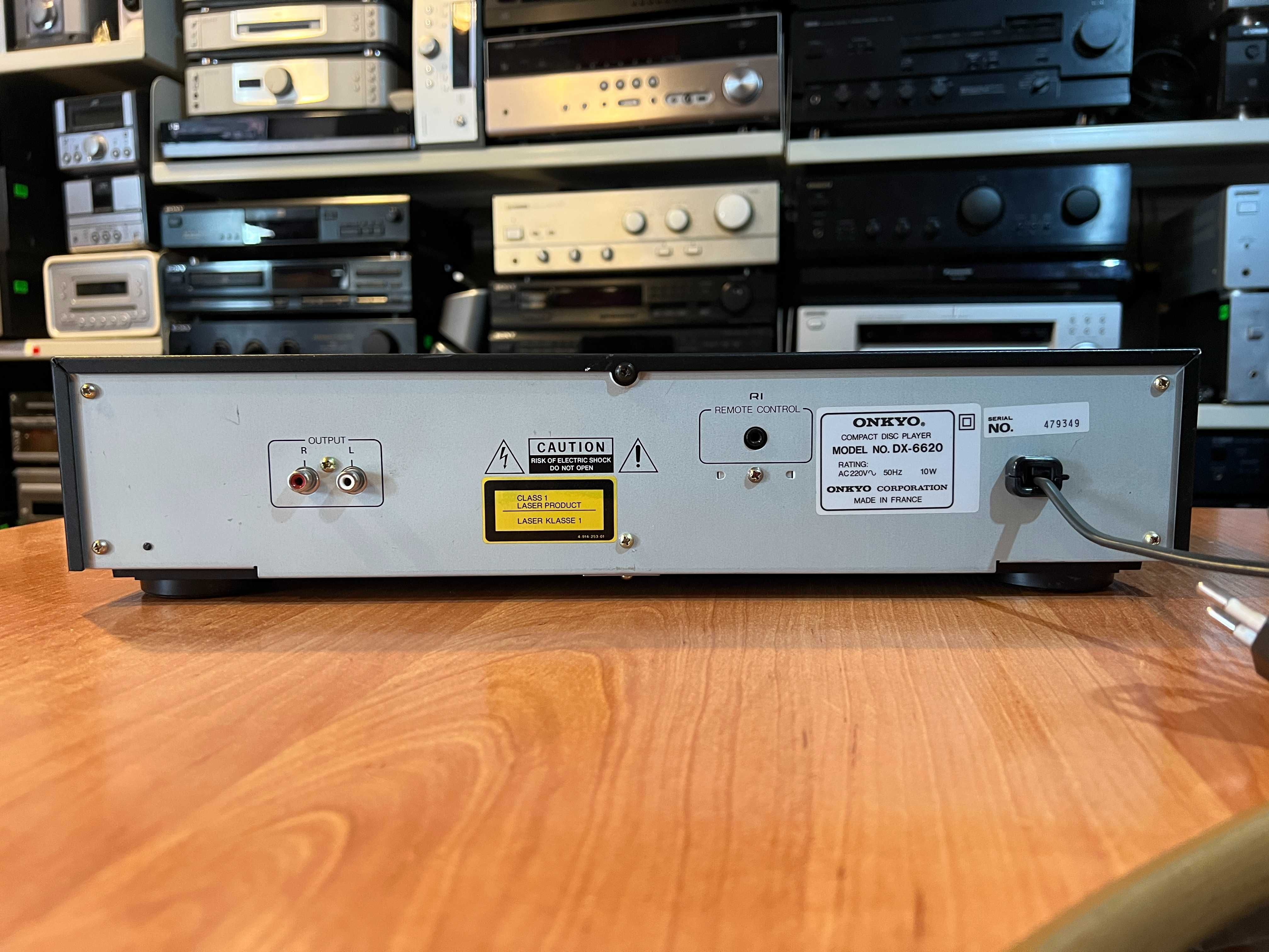 Odtwarzacz płyt CD Onkyo DX-6620, Audio Room