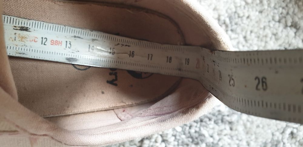 Tenisowki kapcie trampki polbuty sneakersy na rzep rzepy