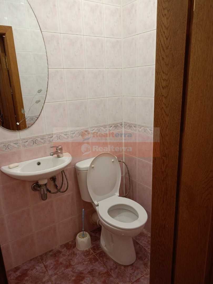 2 к, Киев, Дарница, ул. Ревуцкого 5
