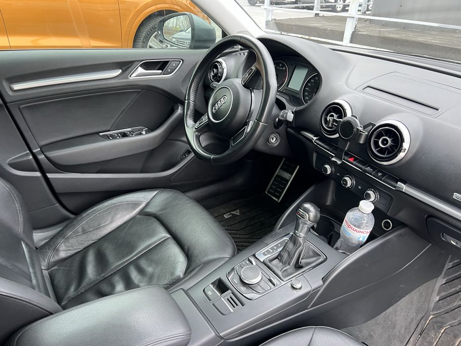 Ауді а3 1.8 бенз панорама