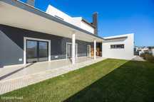 Moradia T4 para venda