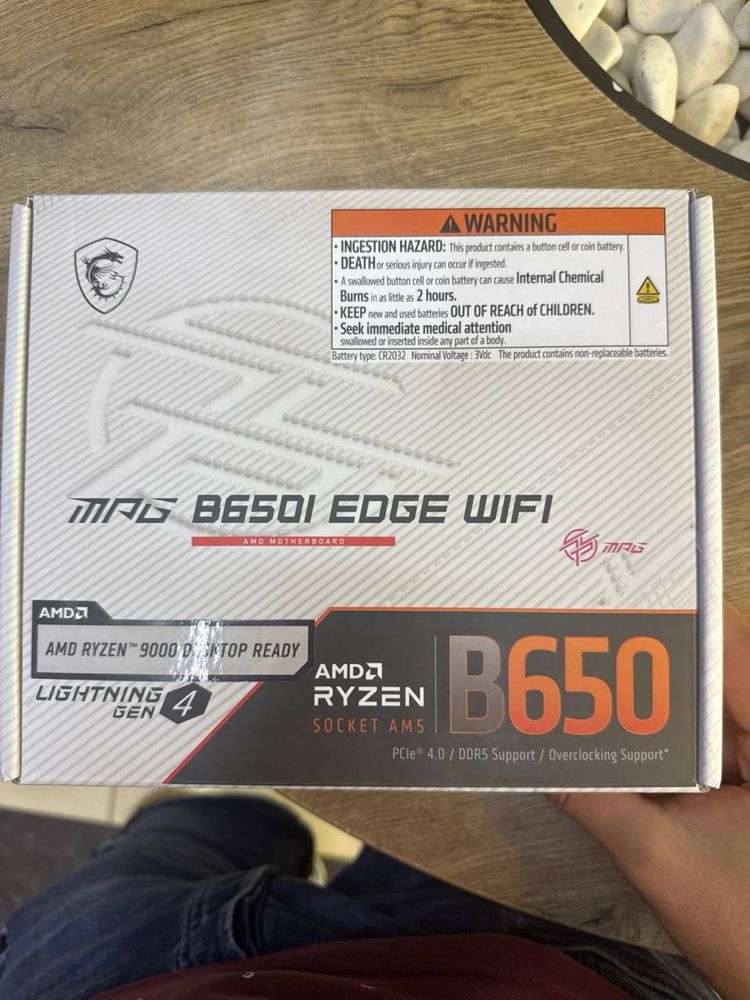MSI MPG B650I EDGE WIFI (911-7D73-008)