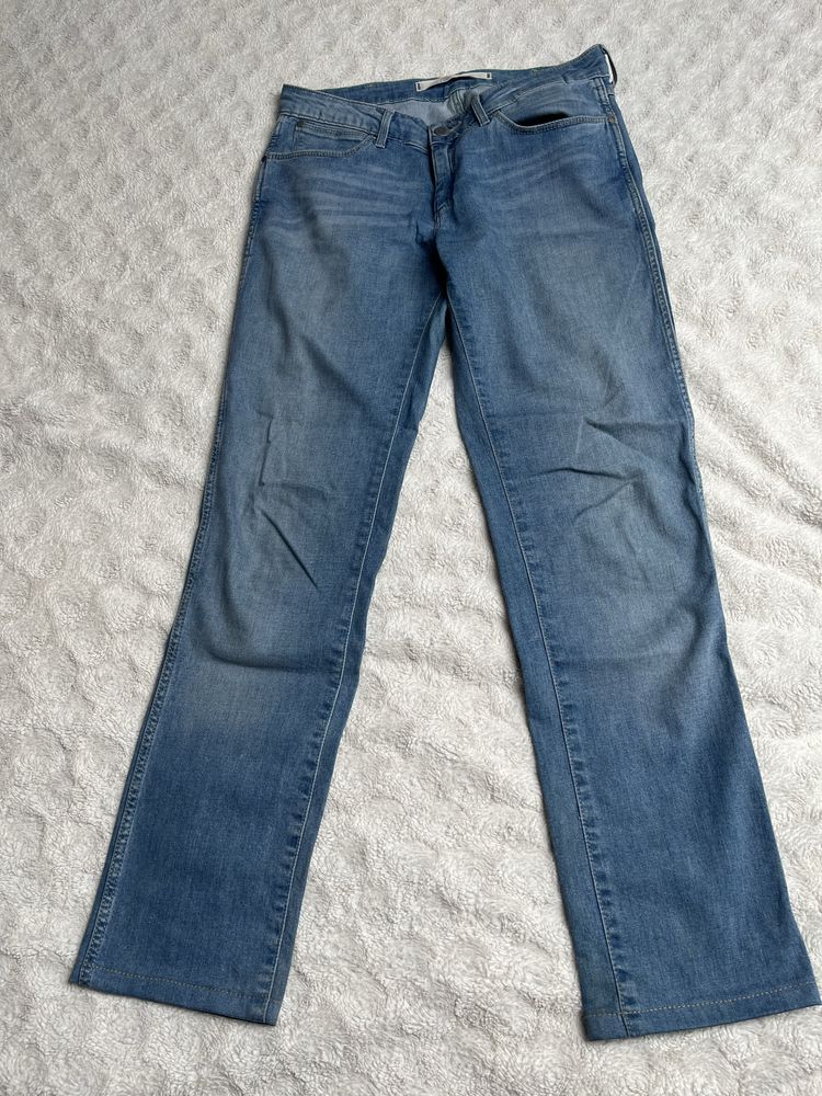 Wrangler Courtney W28