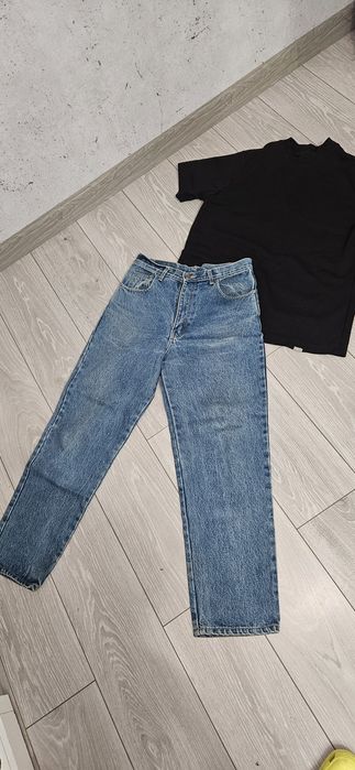 Лот жіночих речей