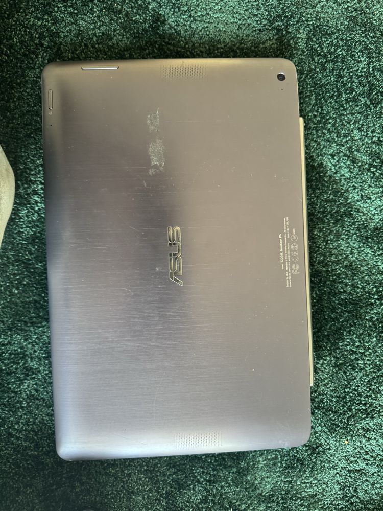 Notebook portátil a tela vira tablet