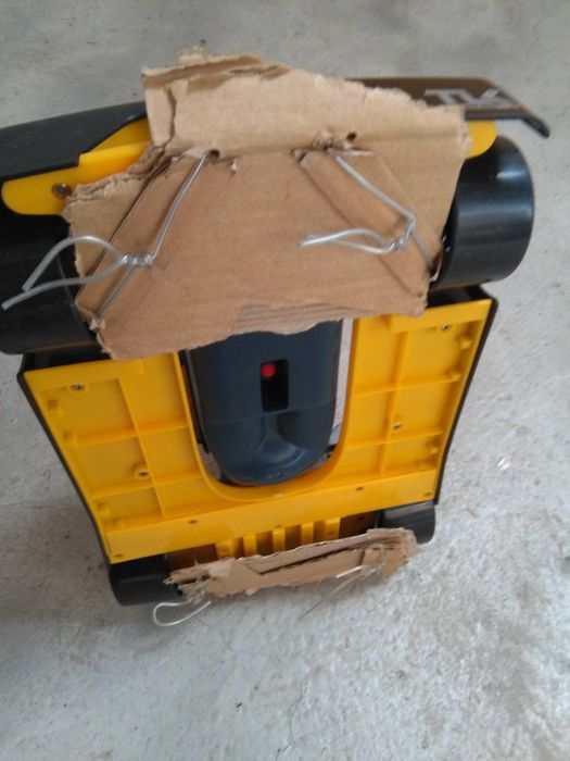 Boneco Action Man com carro de corrida -Novo