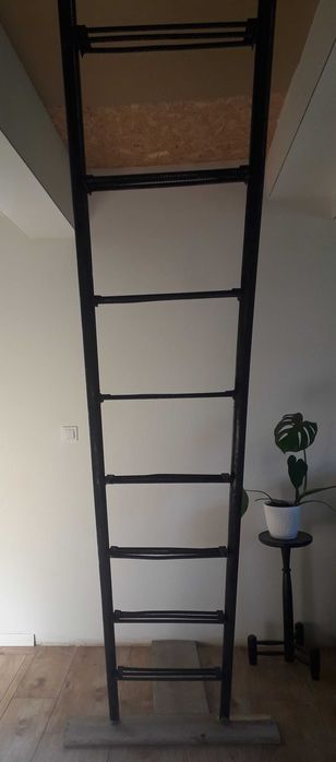 Drabina metalowa, schody