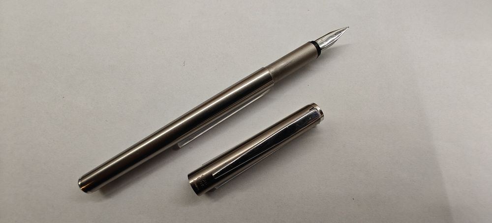 Pióro wieczne Montblanc Noblesse Slimline stalowe