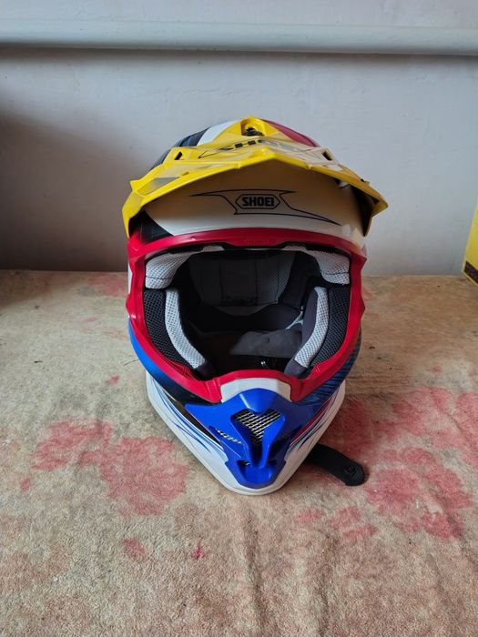 Продам шлем  SHOEI