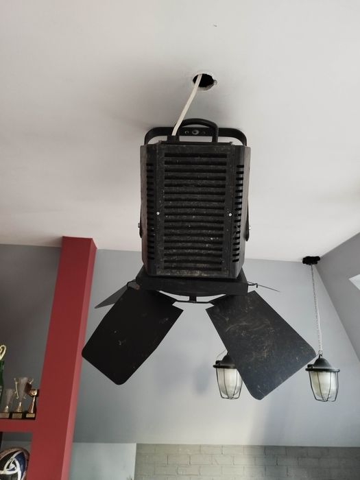 reflektor teatralny obudowa lata 80