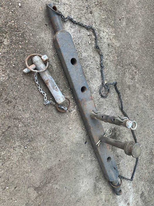 Новий Брус поперечина навіски (з пальцями та штопорами) ХТЗ, Т25 ,Д31