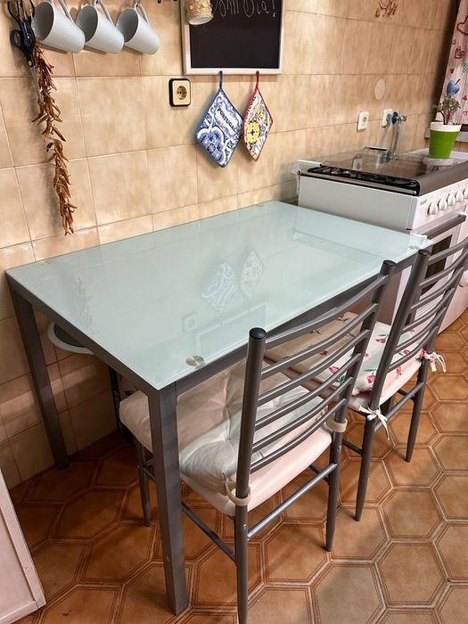 Mesa de Cristal como novo
