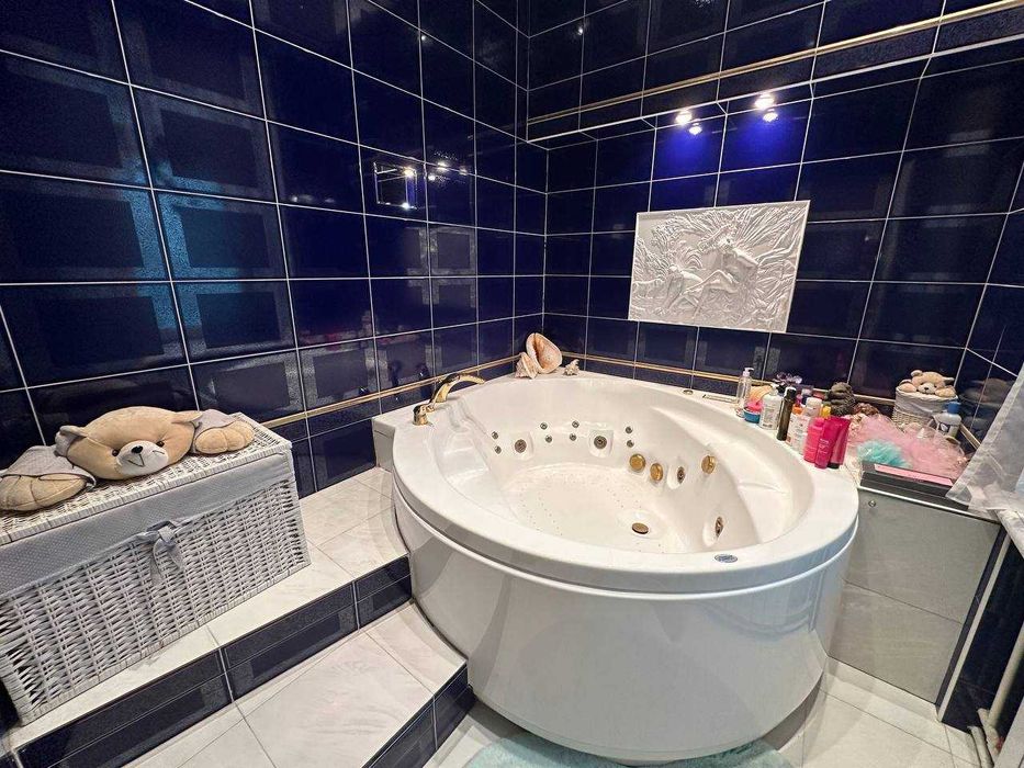 Центр! Оренда 4-К Квартири Костельна 4 Майдан