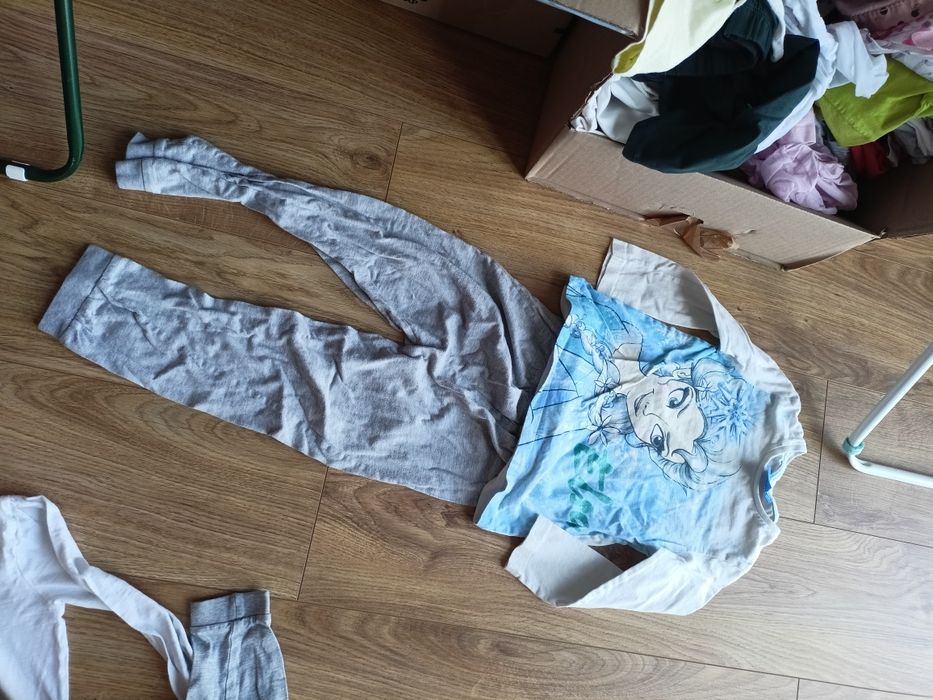 Piżamy dla dziewczynki 110 i 110/116