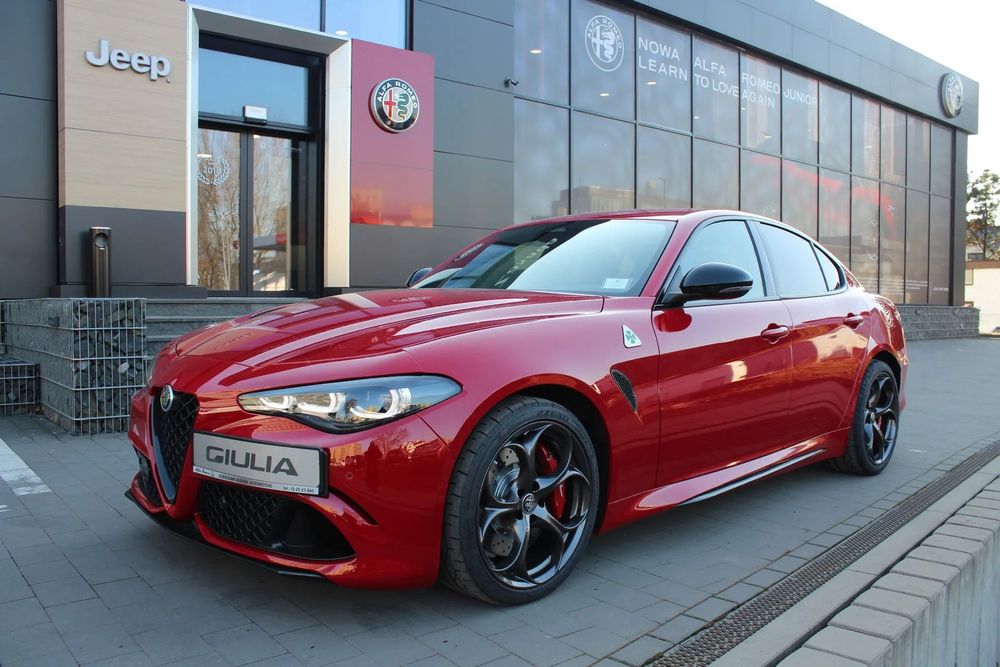 Alfa Romeo Giulia Quadrigoglio 520 Km V6, Rocznik 2025, Leasing