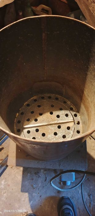 Лущилка для качанів